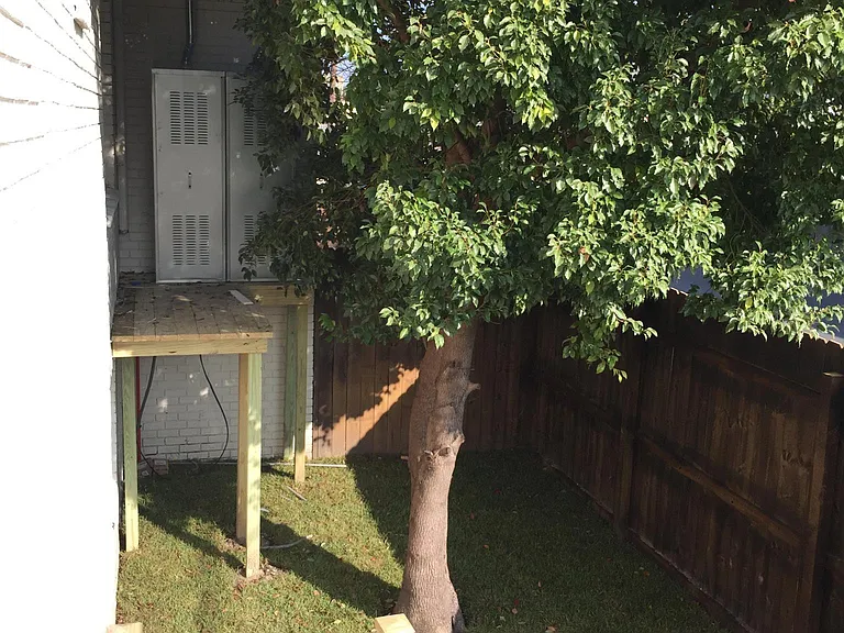 2505 Peniston St — Photo 18