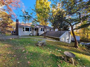 39 Paper Mill Rd, Amston, CT 06231