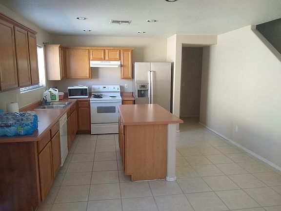 3rd image of 9426 W Terri Lee Dr