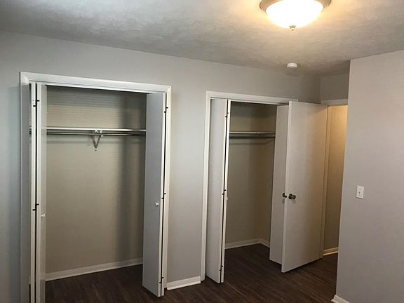 5th image of 710 Arcadia Dr APT 2