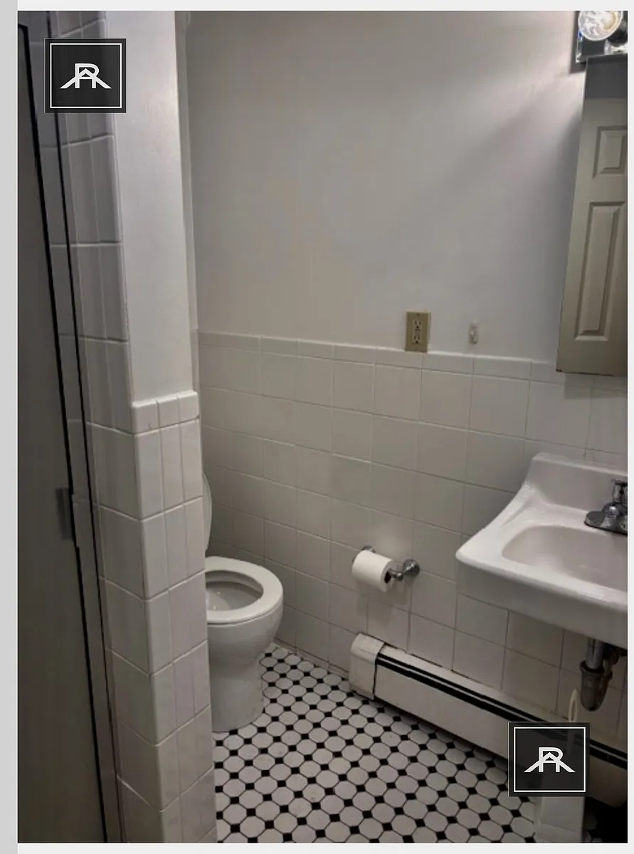 Building Photo - 11A Keswick St #B3