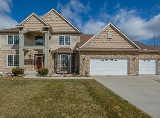 6050 Waters Ridge Ct, Kalamazoo, MI 49009