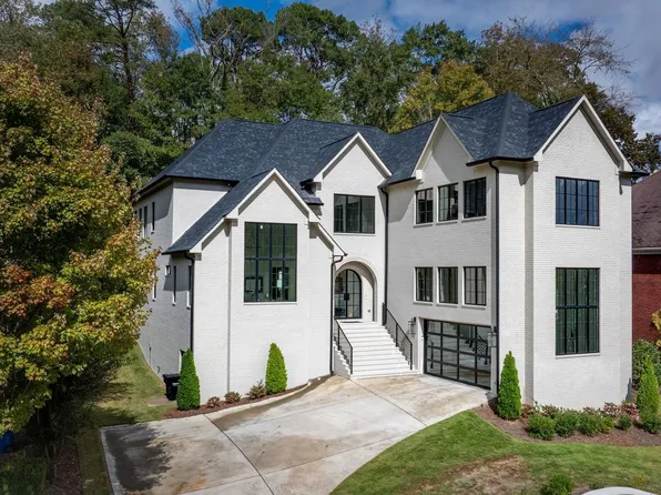 2210 Sterlingwood Dr, Birmingham, AL 35243