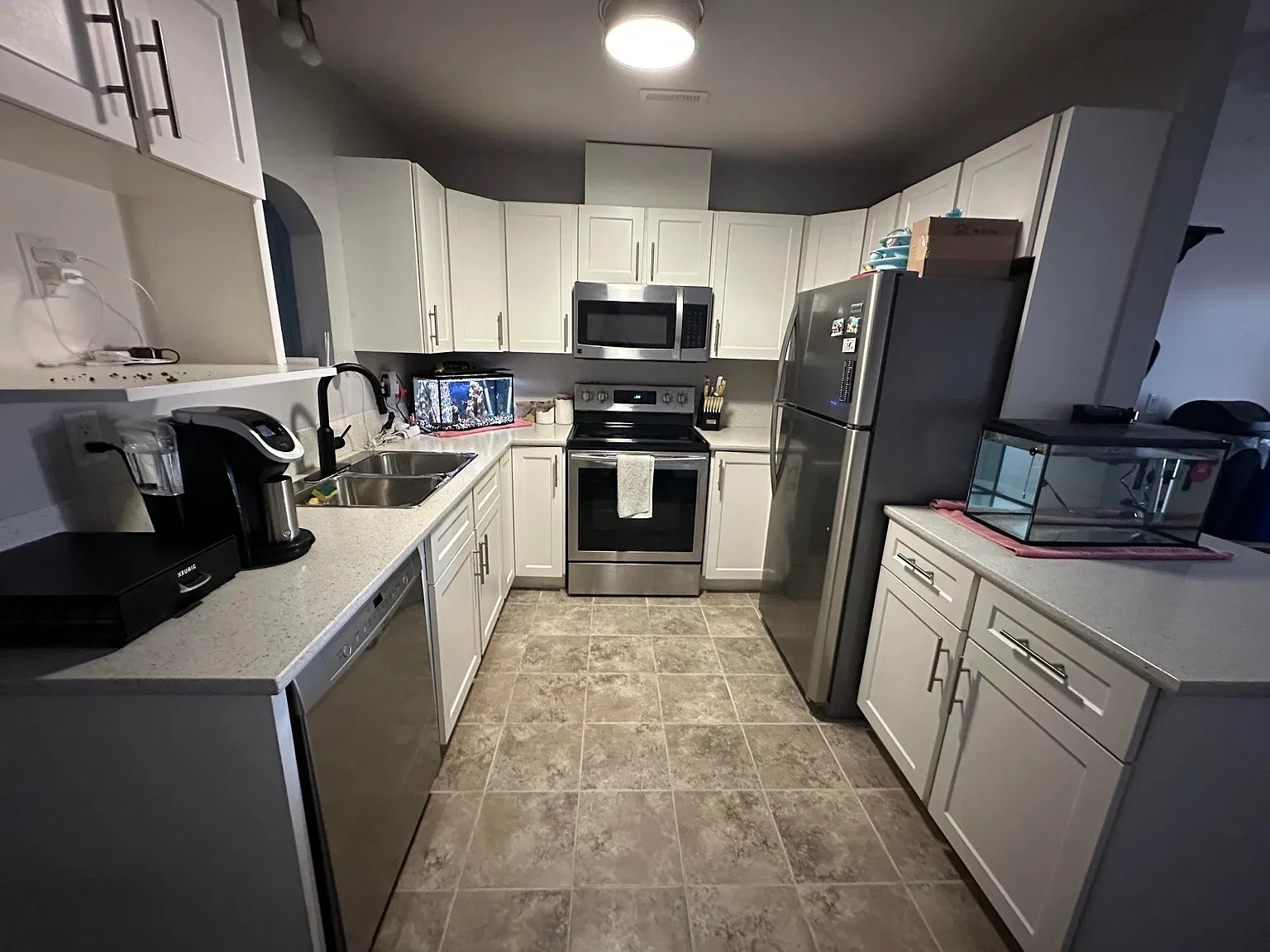 2 bed, 967 sqft, $2,000 — Photo 3