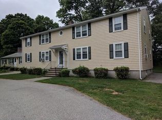 6 Union St APT 4, Foxboro, MA 02035