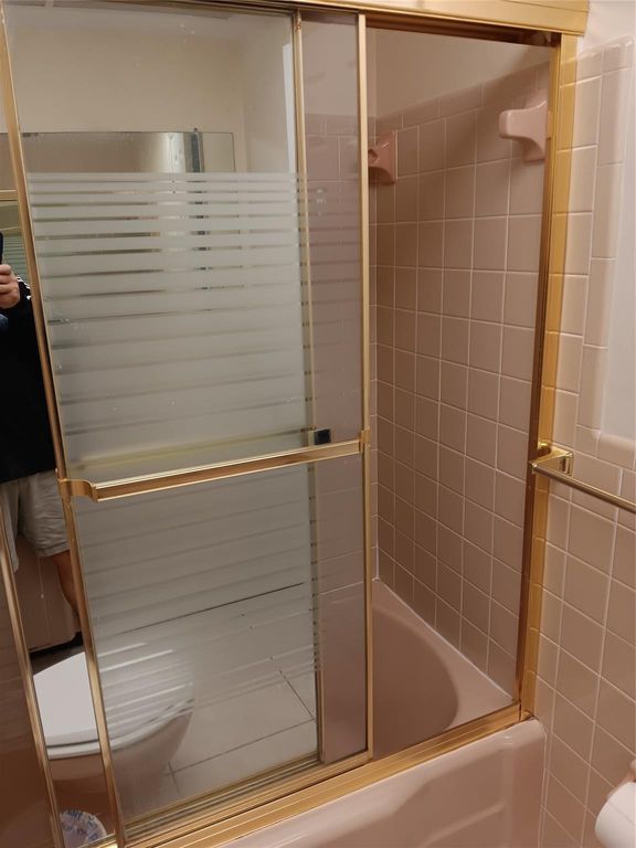 1110 N Riverside Drive #26, photo 7