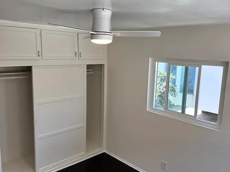1631 N Harvard Blvd #5 — Photo 2