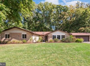 12372 San Jose Dr, Reston, VA 20191