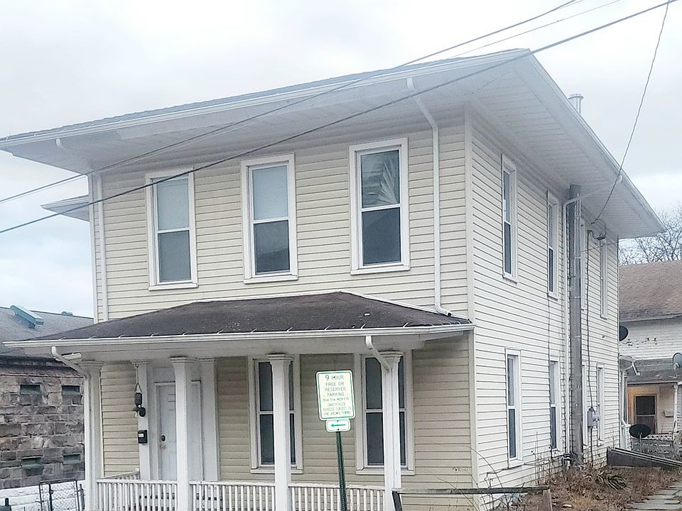 2nd image of 111 Pine St