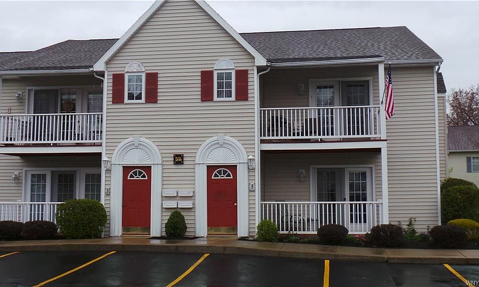 1st image of 20 Brookfield Ln Unit 8