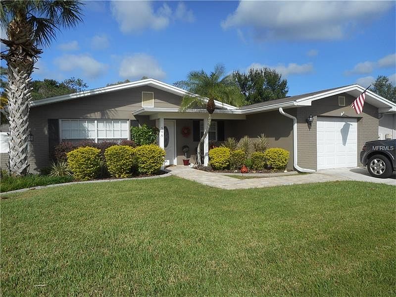 1st image of 506 Driftwood Cir W