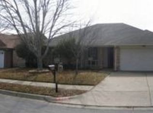 6408 Loma Vista Dr, Watauga, TX 76148