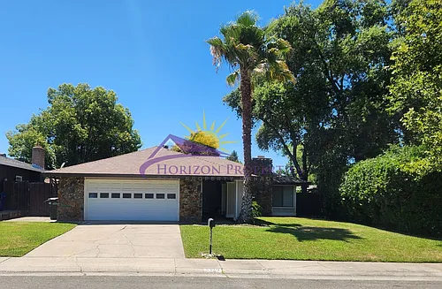 5329 Leavitt Way Photo 1