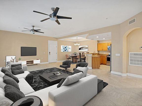 4th image of 1516 SW 50th St APT 102
