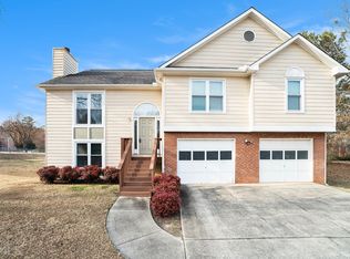 4650 Wheeler Creek Dr, Hoschton, GA 30548