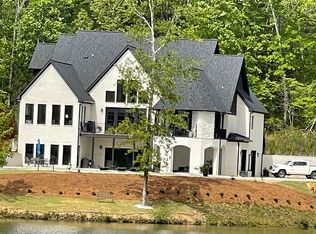 913 Southledge Trce, Birmingham, AL 35242