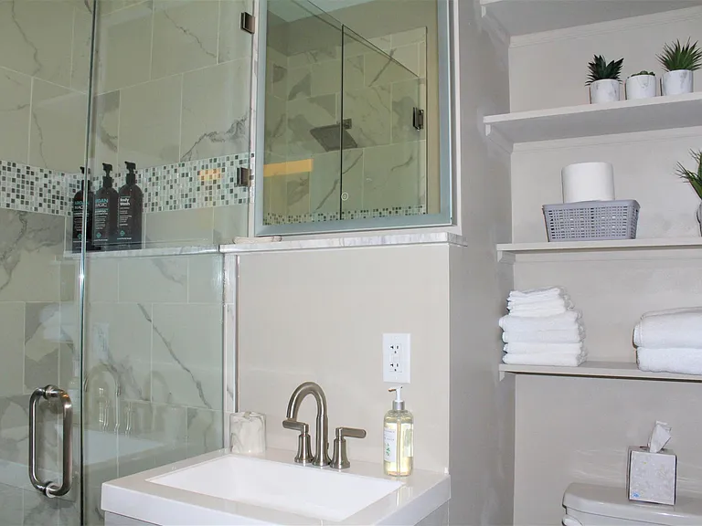 433 W Orange St #1 — Photo 8
