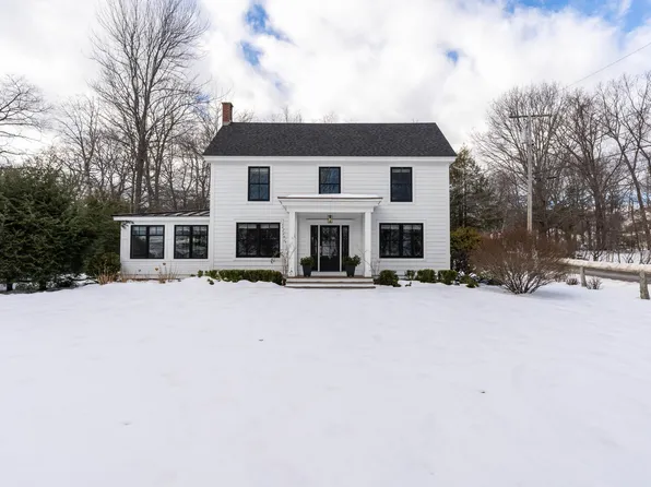 320 Foreside Road, Falmouth, ME 04105