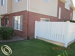 3rd image of 22027 Fairlane Blvd