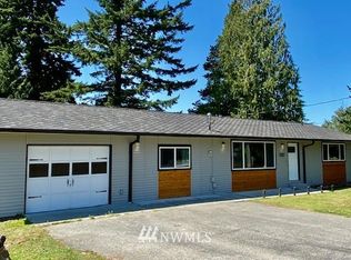 295 Scotland Dr, Camano Island, WA 98282