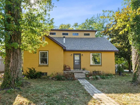 12 Erin Ln, Kankakee, IL 60901