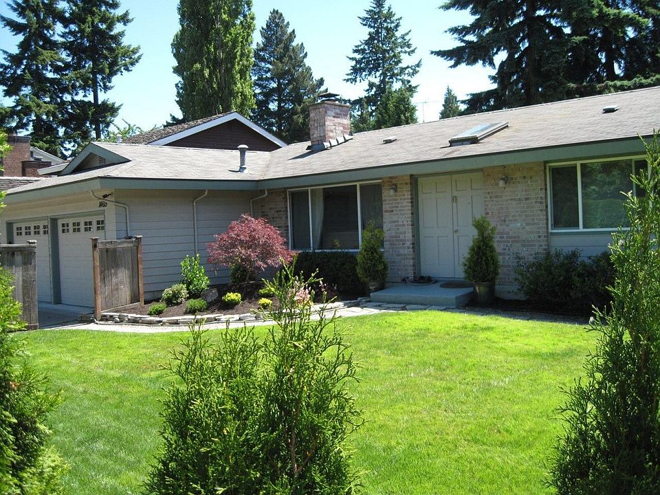 Fenced front yard