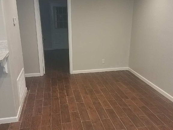 4th image of 2624 Avenue M 1/2