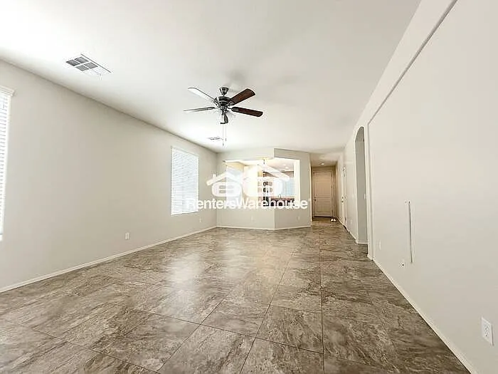 532 E Trellis Rd — Photo 8
