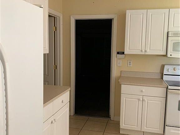 5th image of 3004 52nd St W