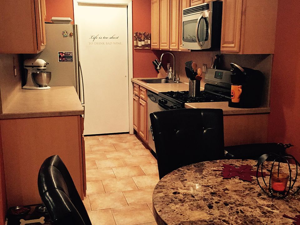 1st image of 619 Correll Ave