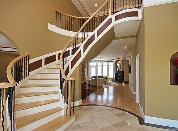 4th image of 51 Carrolls Place Ct