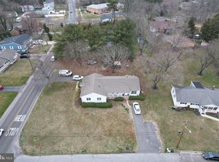 1082 Mayfair Ct, Vineland, NJ 08360