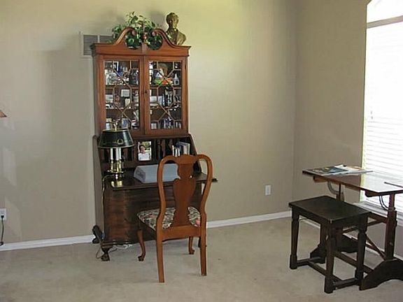 3rd image of 5505 Pinecrest Ct