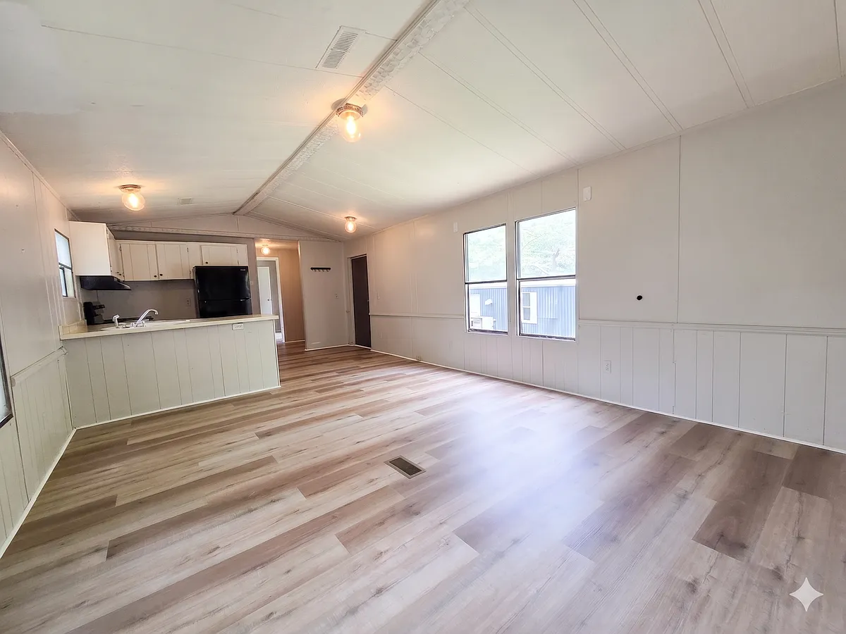 Building Photo - 412 McElhaney Rd #12