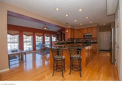 3rd image of 6630 Cobblefield Dr