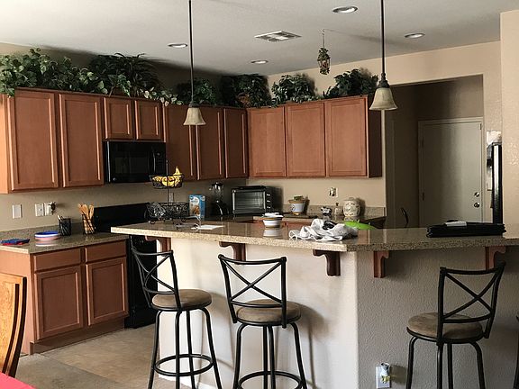 3rd image of 6158 W Irvin Ave