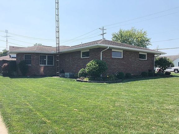 4th image of 309 S Olive St