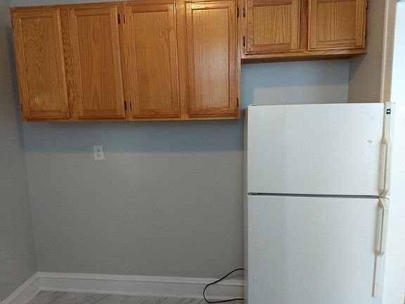 3rd image of 7615 S Blackstone Ave APT 2