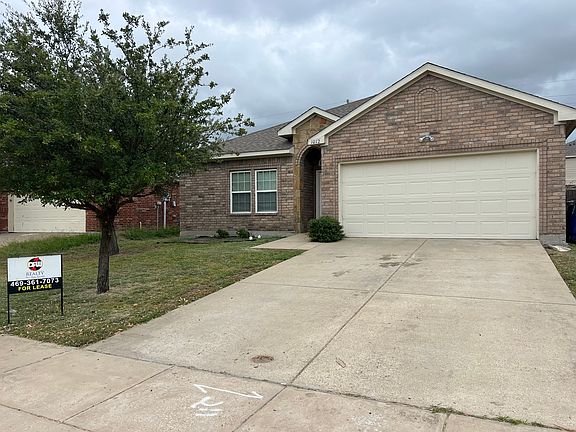 2nd image of 1012 Churchill Dr