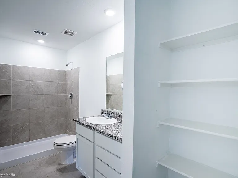 6638 Loy Dr — Photo 22