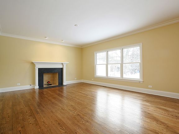 3rd image of 126 S Hudson St