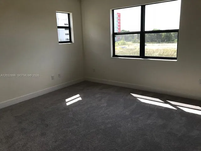 8102 NW 105th Ct — Photo 3