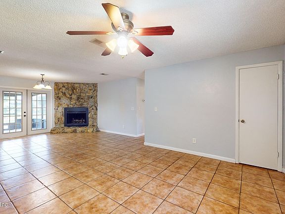 5th image of 107 CYPRESS Drive