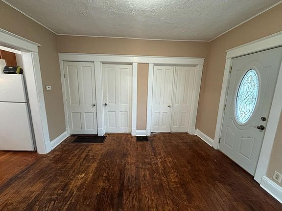 5th image of 529 W Grove St #1
