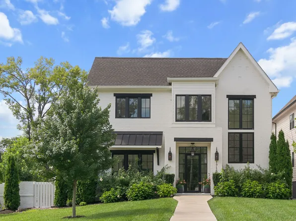 1715 Hillmont Dr, Nashville, TN 37215