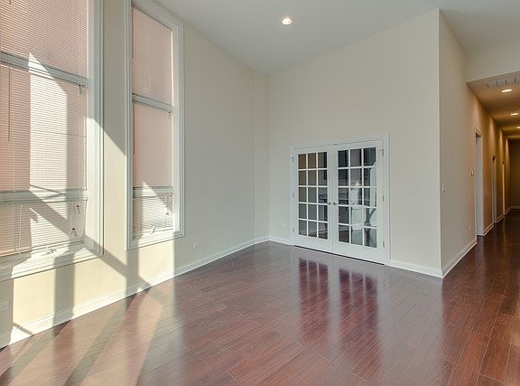 3rd image of 3501 N Elston Ave #1