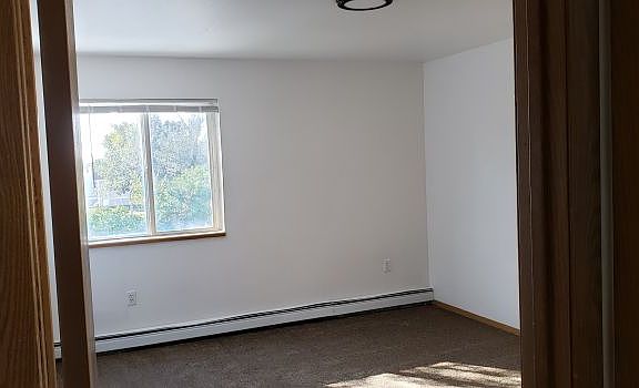 4th image of 820 7th Ave S