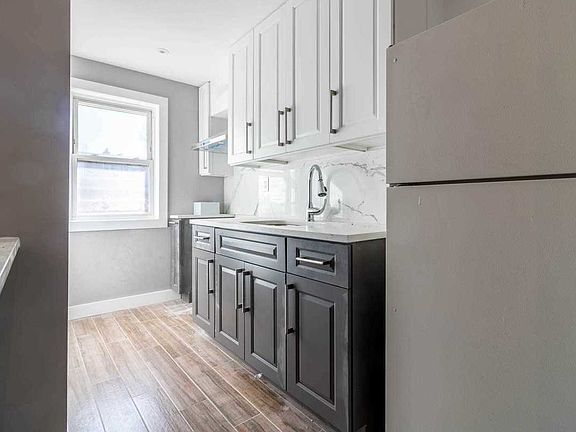 3rd image of 2323 96th St