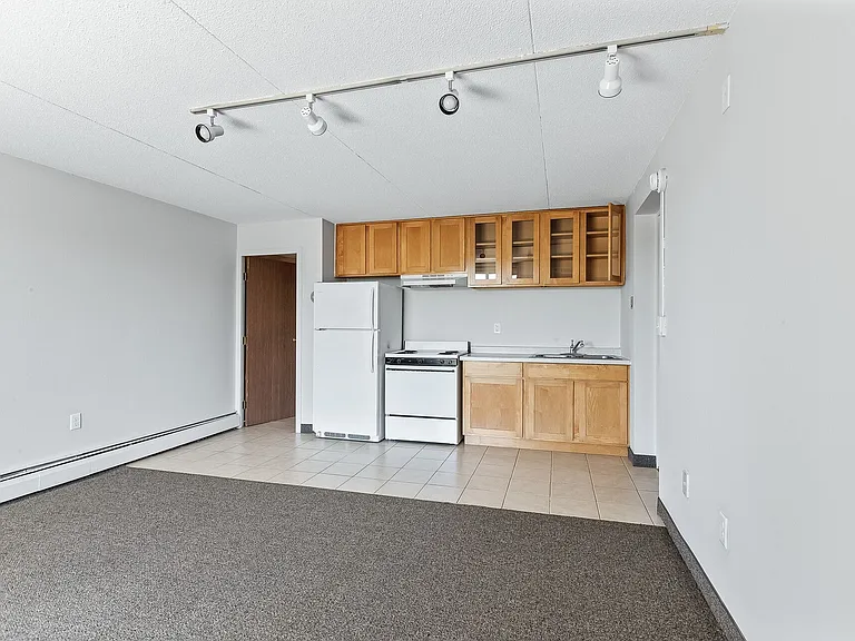 1414 S 3rd St — Photo 10