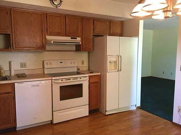 4th image of 743 Grandview Dr #743